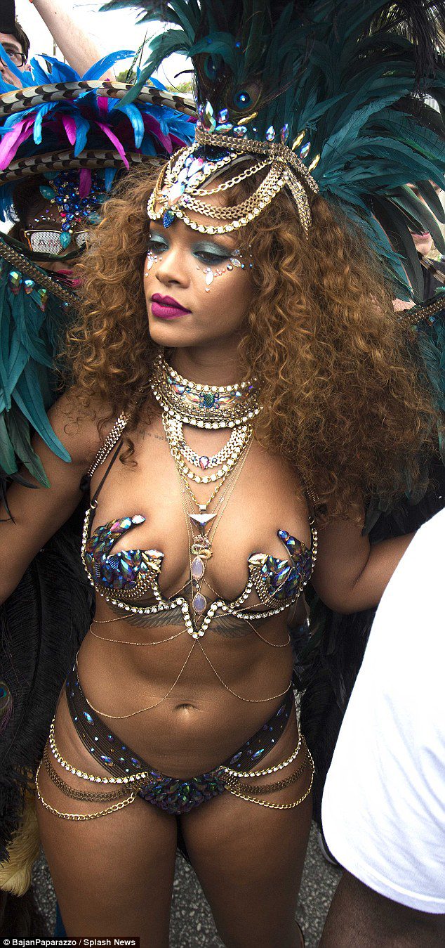 Sexy_Rihanna_Barbados_2015